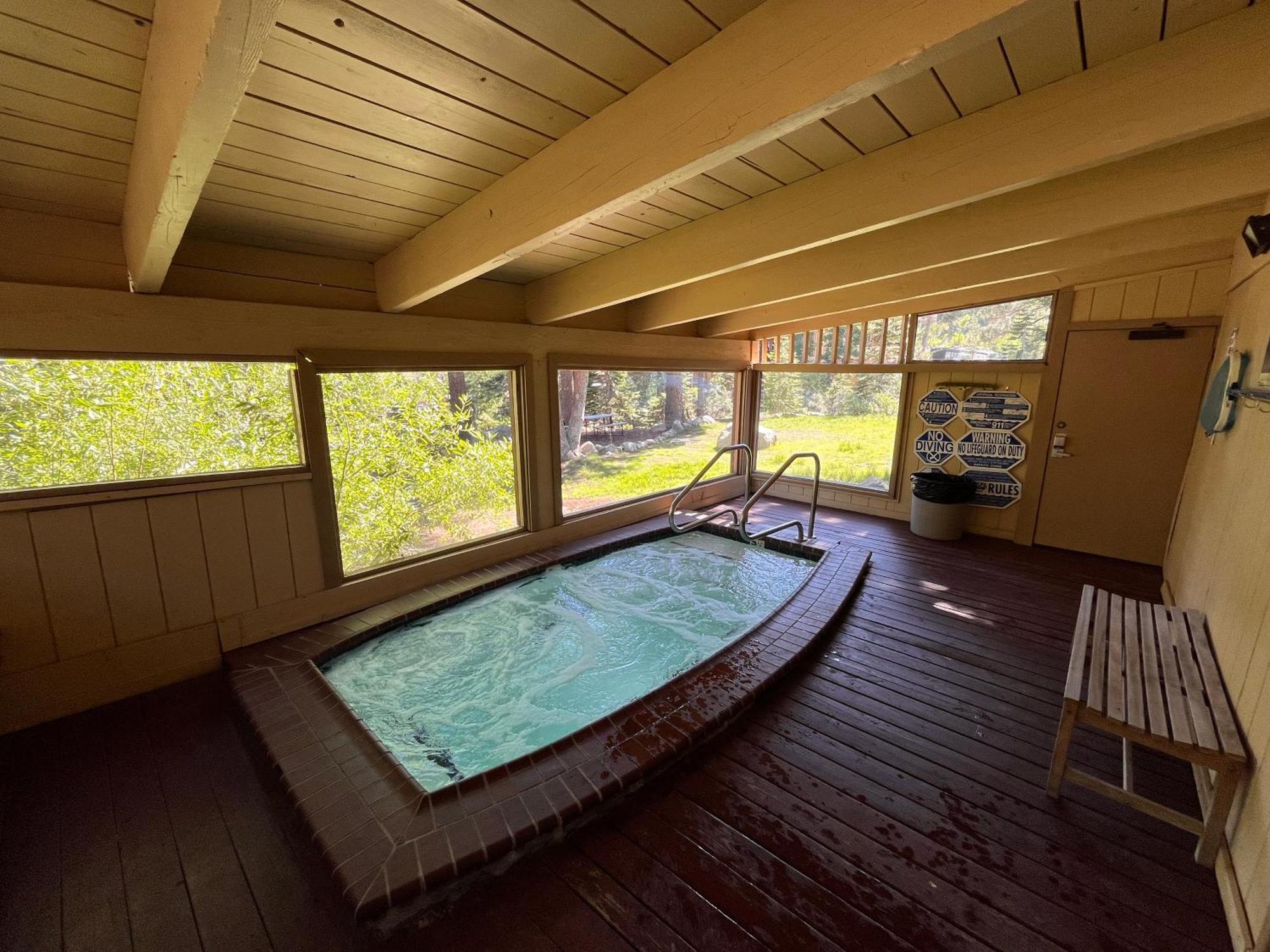 Tastefully Remodeled Condo At Mammoth Ski & Racquet Club, Hot Tub, Garage, 10 Min Walk To Ski Lifts Mammoth Lakes Exteriör bild