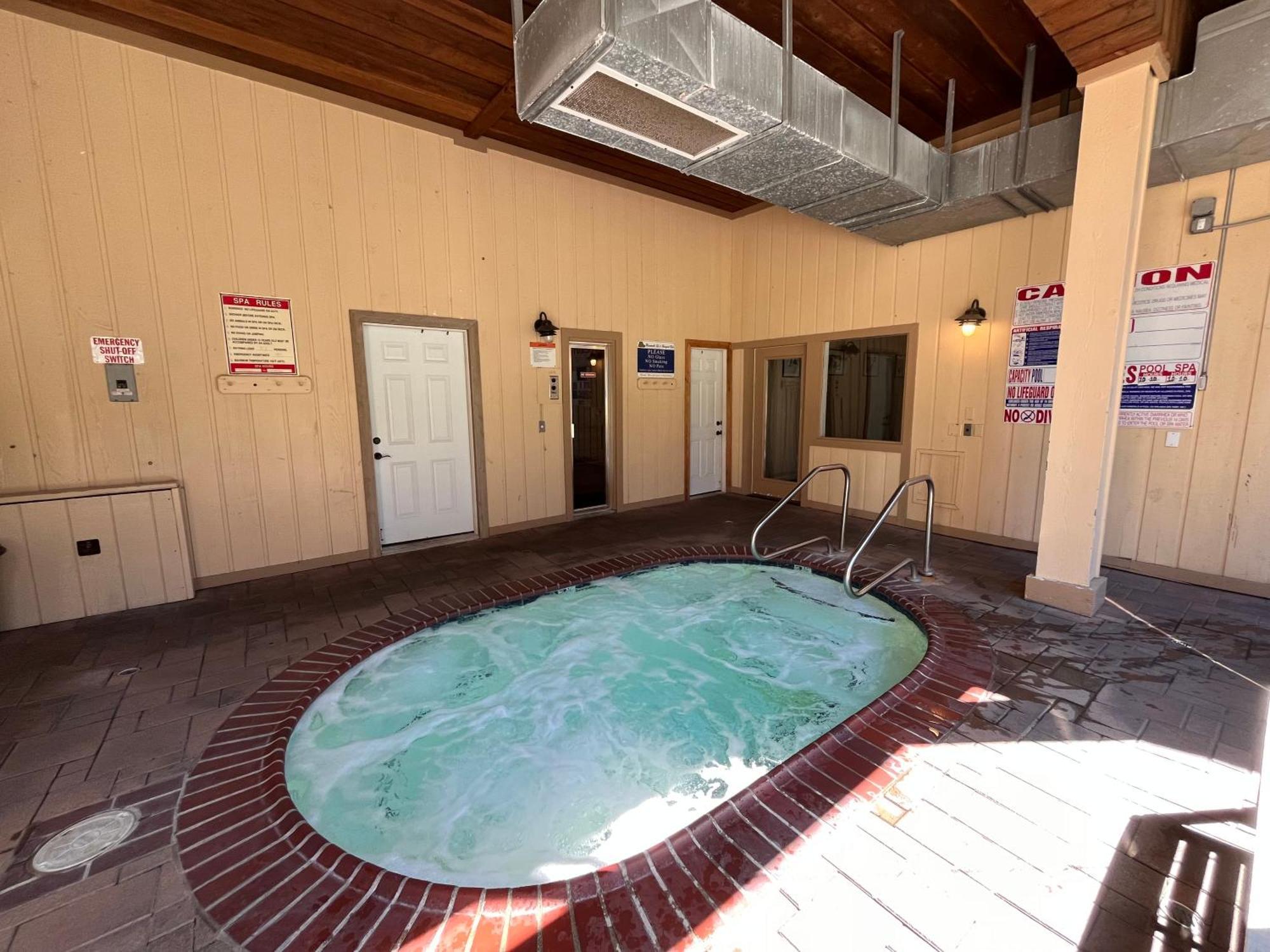 Tastefully Remodeled Condo At Mammoth Ski & Racquet Club, Hot Tub, Garage, 10 Min Walk To Ski Lifts Mammoth Lakes Exteriör bild