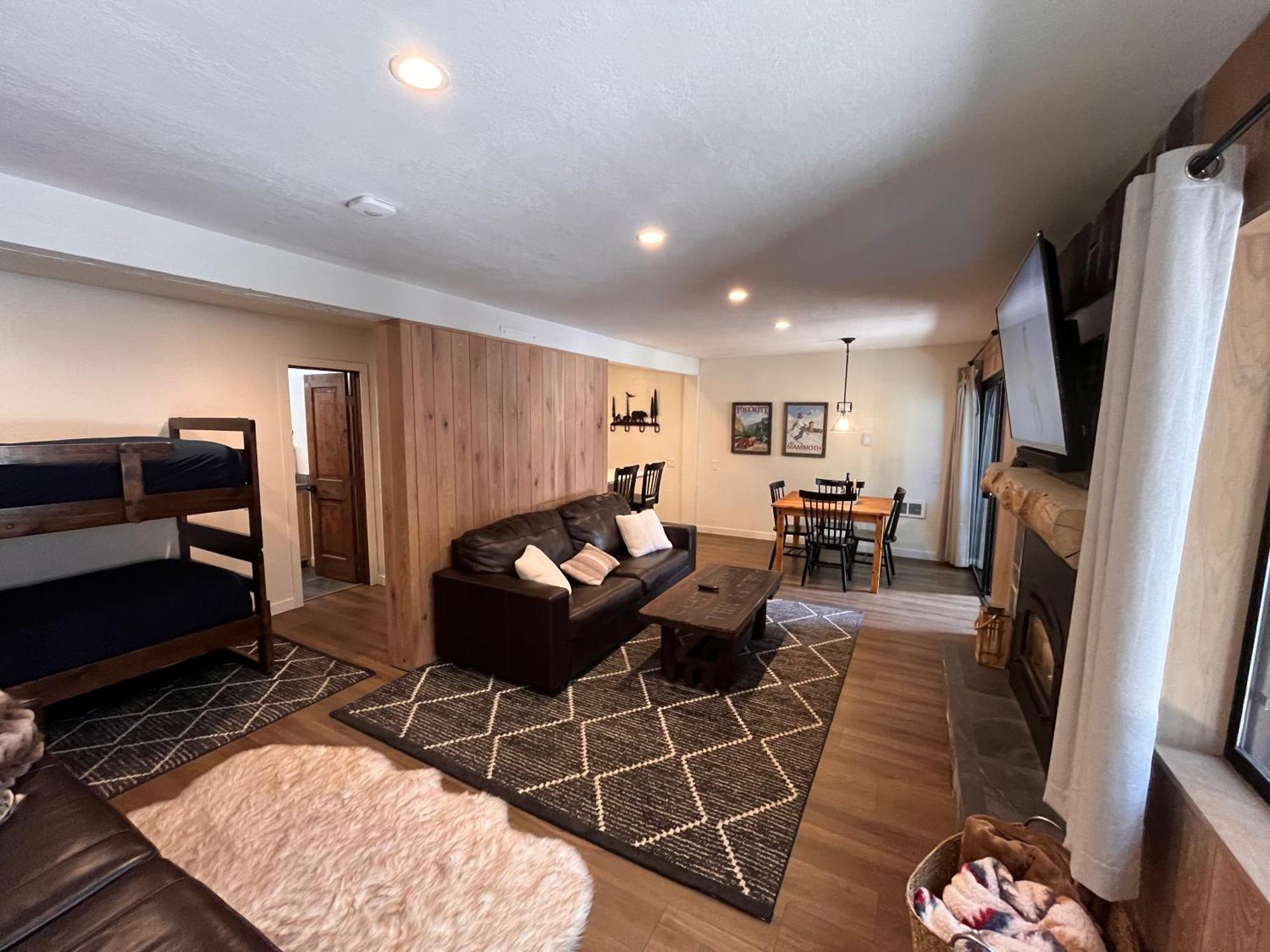 Tastefully Remodeled Condo At Mammoth Ski & Racquet Club, Hot Tub, Garage, 10 Min Walk To Ski Lifts Mammoth Lakes Exteriör bild