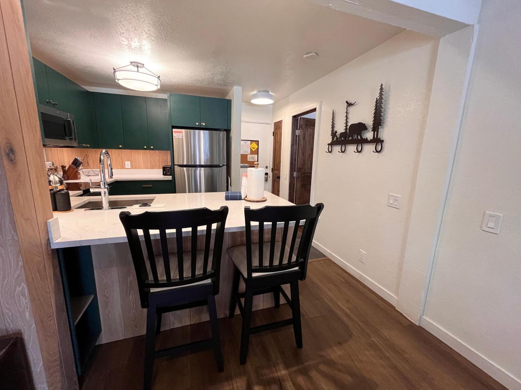 Tastefully Remodeled Condo At Mammoth Ski & Racquet Club, Hot Tub, Garage, 10 Min Walk To Ski Lifts Mammoth Lakes Exteriör bild
