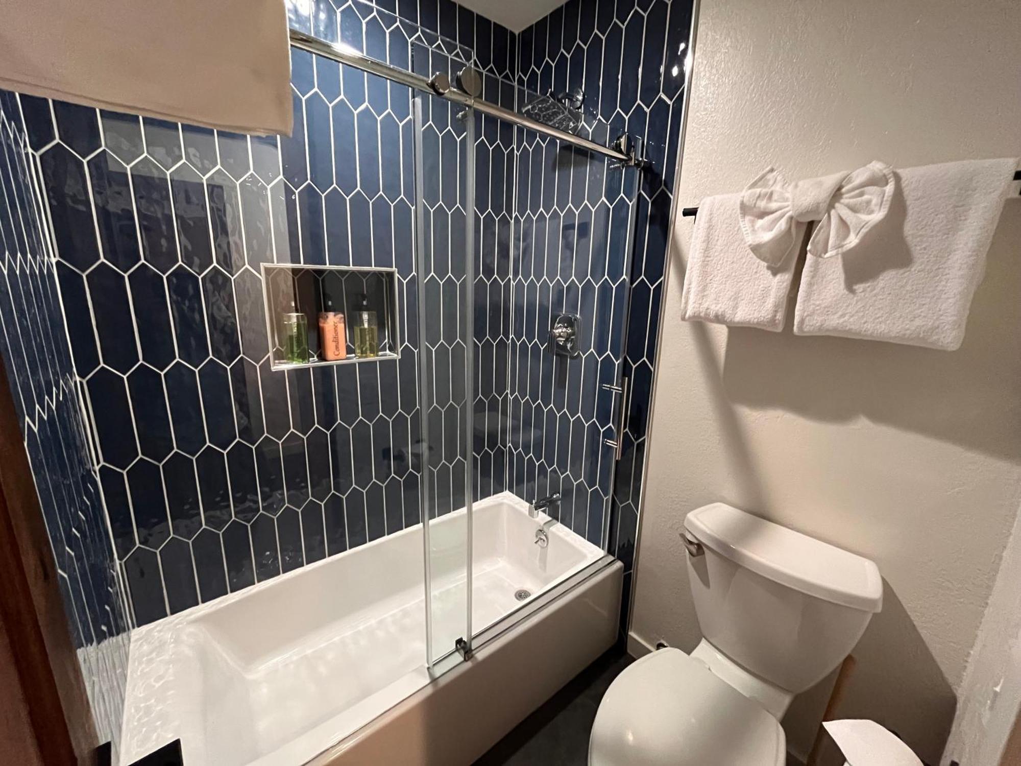 Tastefully Remodeled Condo At Mammoth Ski & Racquet Club, Hot Tub, Garage, 10 Min Walk To Ski Lifts Mammoth Lakes Exteriör bild