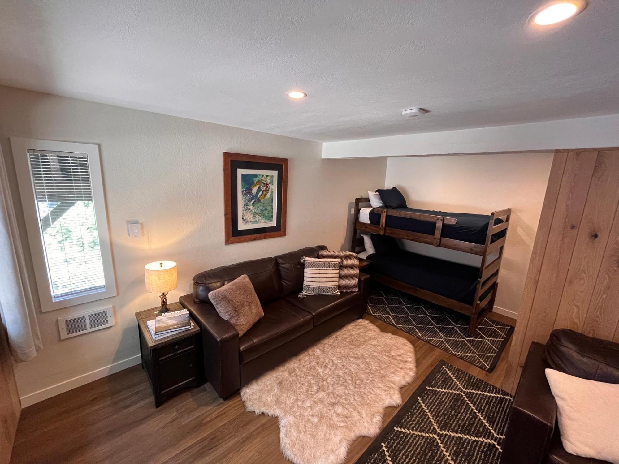 Tastefully Remodeled Condo At Mammoth Ski & Racquet Club, Hot Tub, Garage, 10 Min Walk To Ski Lifts Mammoth Lakes Exteriör bild