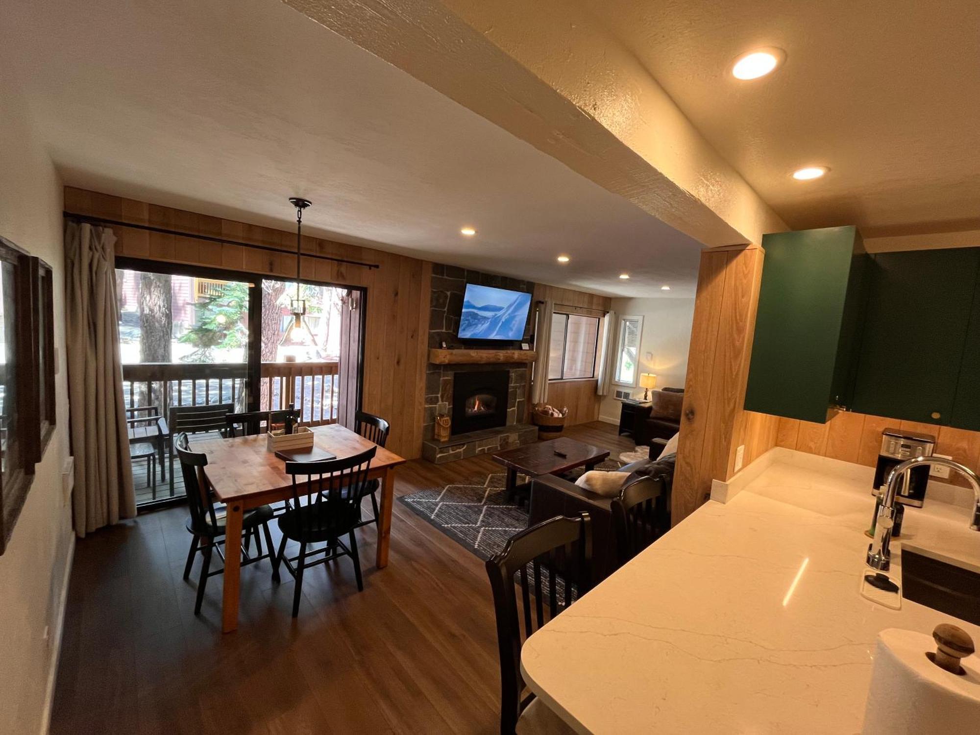 Tastefully Remodeled Condo At Mammoth Ski & Racquet Club, Hot Tub, Garage, 10 Min Walk To Ski Lifts Mammoth Lakes Exteriör bild