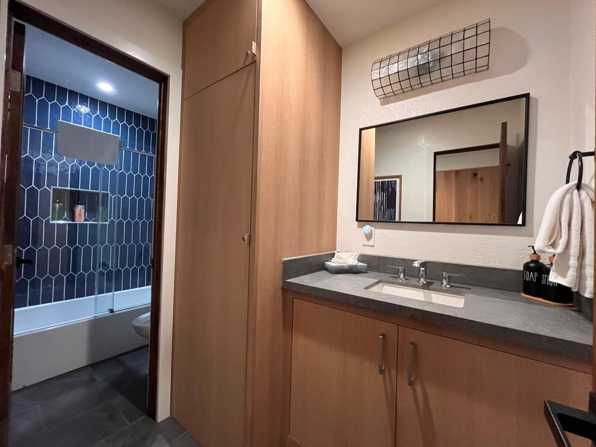 Tastefully Remodeled Condo At Mammoth Ski & Racquet Club, Hot Tub, Garage, 10 Min Walk To Ski Lifts Mammoth Lakes Exteriör bild